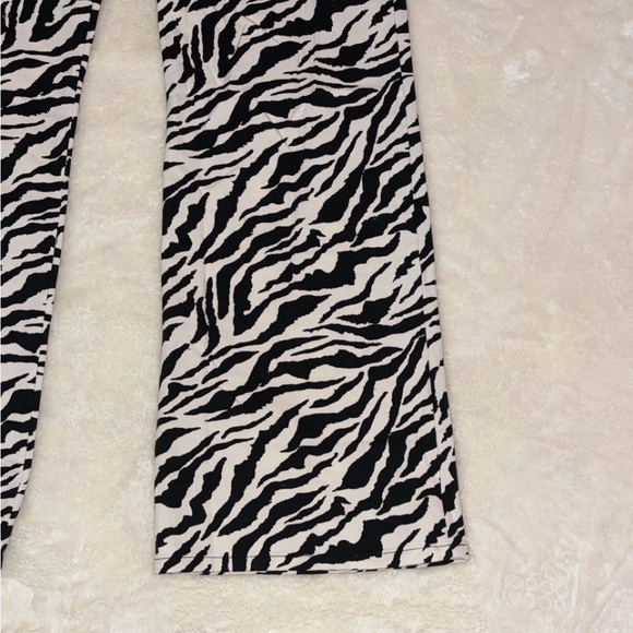 NWOT Motel Rocks Zoven Zebra Print Pants - Picture 4 of 10